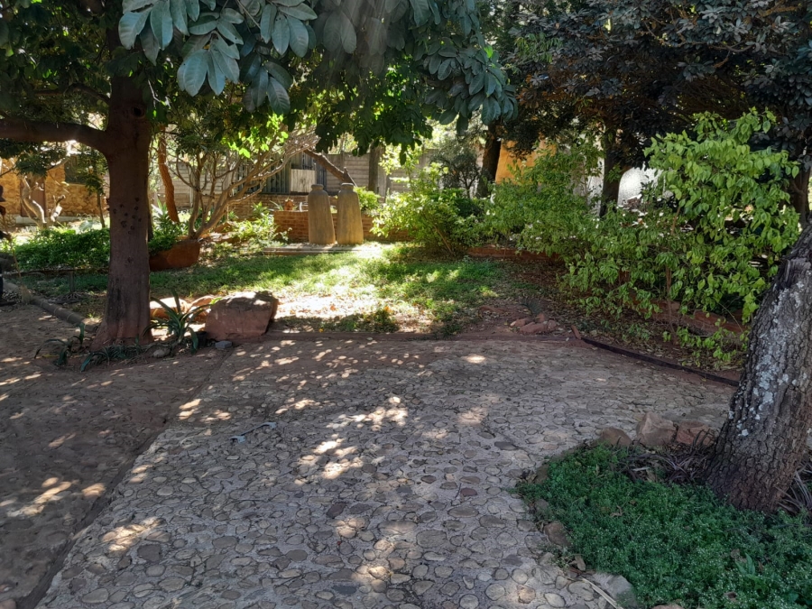 7 Bedroom Property for Sale in Safari Gardens North West